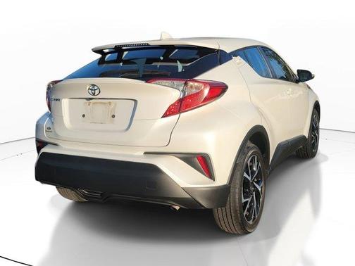 2021 Toyota C-HR XLE