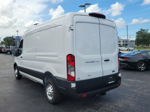 2025 Ford Transit-250 148 WB Medium Roof Cargo