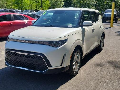 2024 Kia Soul LX