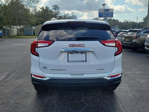 2023 GMC Terrain SLT