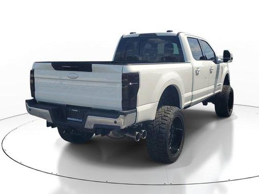 White Metallic 2022 Ford F-250 Lariat