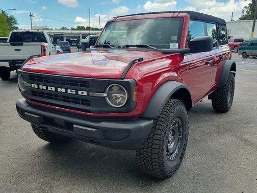 2025 Ford Bronco Base