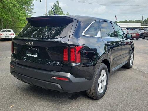 2023 Kia Sorento LX