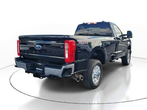 2024 Ford F-350 XLT