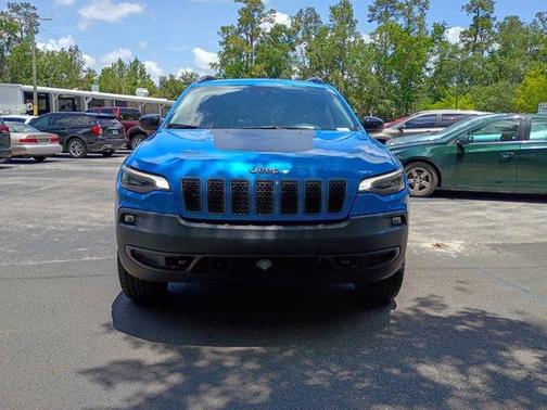 2022 Jeep Cherokee Trailhawk
