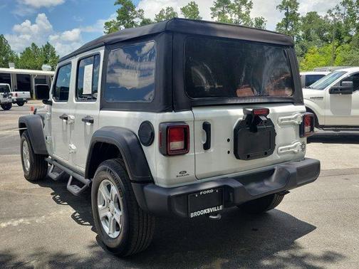 2022 Jeep Wrangler Unlimited Sport