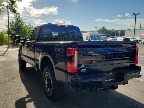 2025 Ford F-250 Platinum