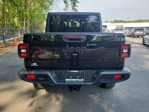 2024 Jeep Gladiator Sport