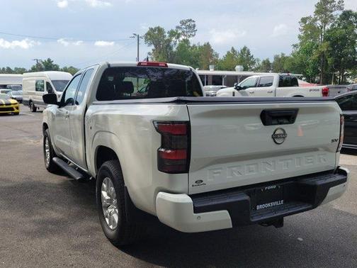 2023 Nissan Frontier SV