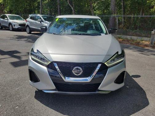 2021 Nissan Maxima SV