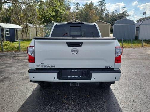 2024 Nissan Titan SV