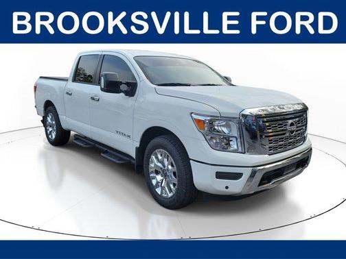 2024 Nissan Titan SV