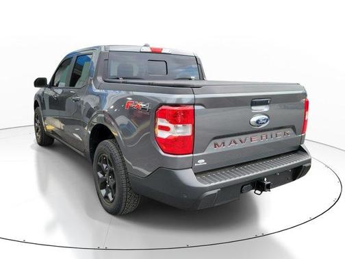 Gray Metallic 2024 Ford Maverick Lariat