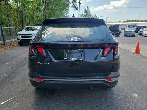 2024 Hyundai TUCSON SE