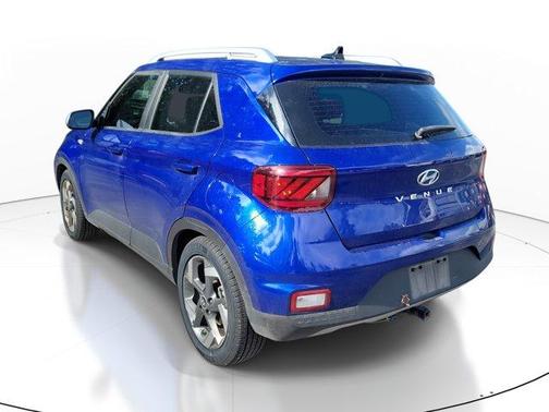 2022 Hyundai VENUE Limited