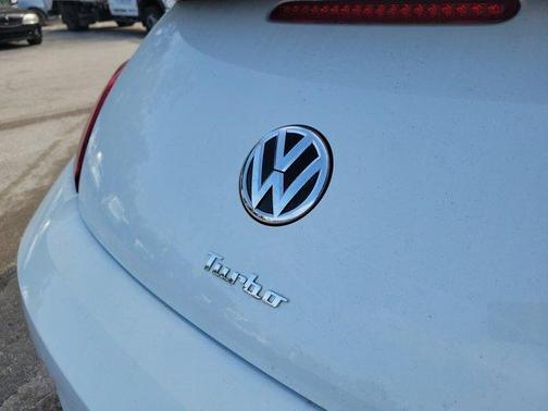 2018 Volkswagen Beetle 2.0T S