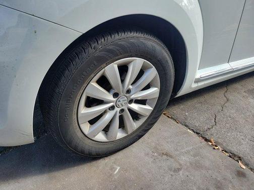 2018 Volkswagen Beetle 2.0T S