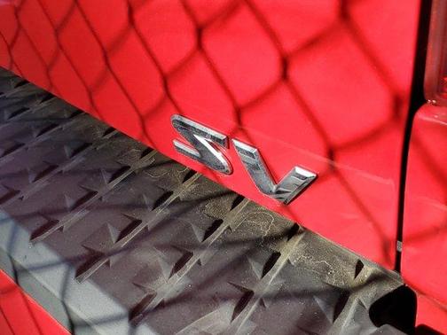 2023 Nissan Titan SV