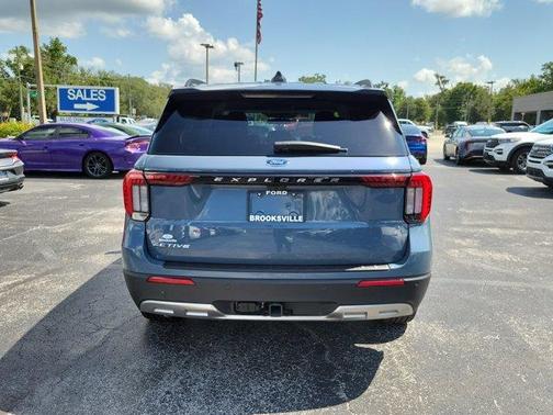 Vapor Blue Metallic 2026 Ford Explorer Active