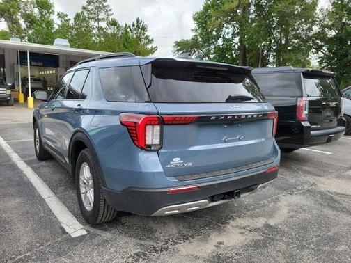 Vapor Blue Metallic 2026 Ford Explorer Active