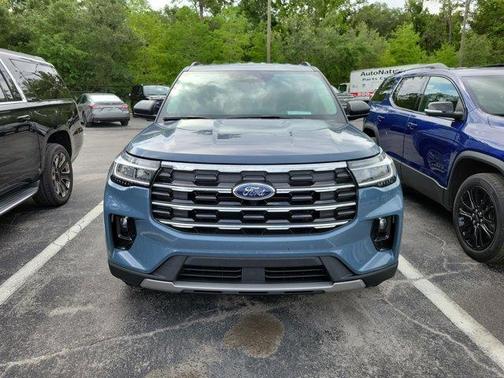 Vapor Blue Metallic 2026 Ford Explorer Active