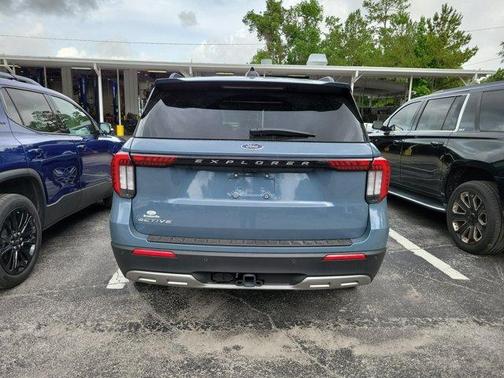 Vapor Blue Metallic 2026 Ford Explorer Active