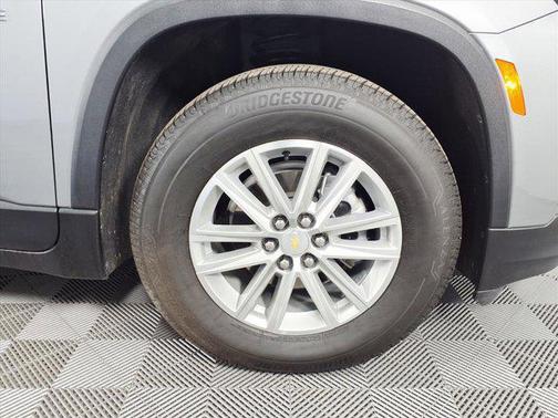 2024 Chevrolet Traverse LT Cloth