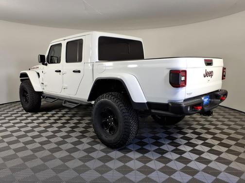 Bright White Clearcoat 2021 Jeep Gladiator Rubicon