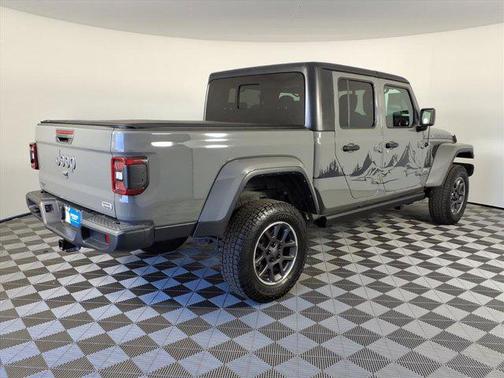 2023 Jeep Gladiator Overland