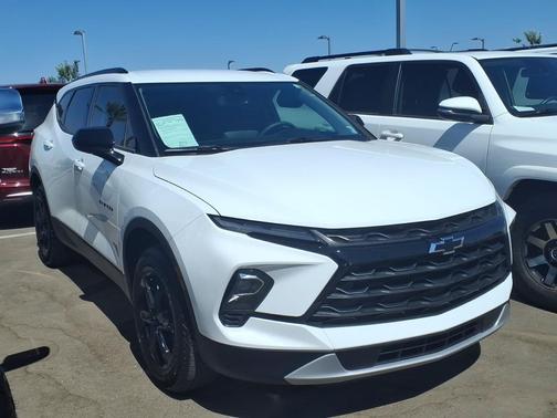 Summit White 2024 Chevrolet Blazer 2LT