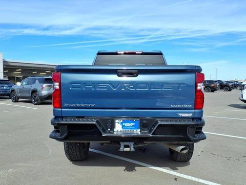 2024 Chevrolet Silverado 2500 Custom