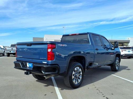 2024 Chevrolet Silverado 2500 Custom