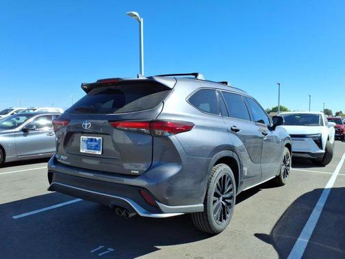 2023 Toyota Highlander XSE