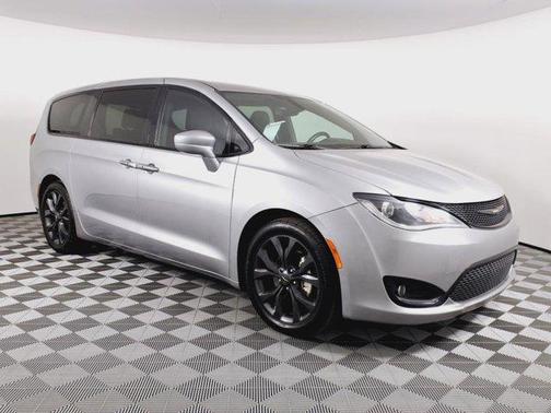 2018 Chrysler Pacifica Touring Plus
