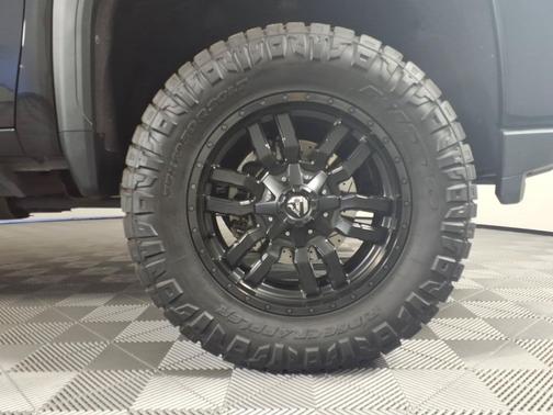 Onyx Black 2022 GMC Sierra 2500 Denali
