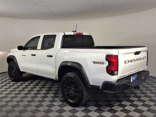 Summit White 2025 Chevrolet Colorado Trail Boss