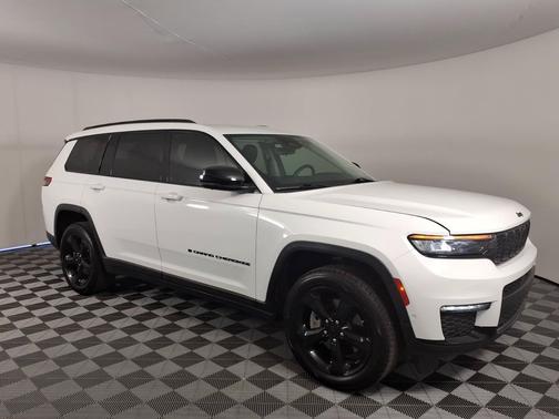 Bright White Clearcoat 2022 Jeep Grand Cherokee L Limited