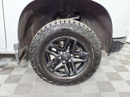 2025 Chevrolet Silverado 1500 Custom Trail Boss