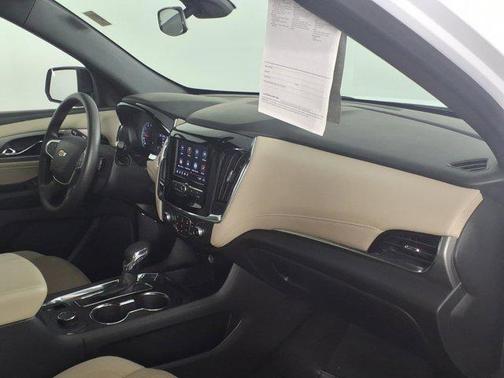 Summit White 2023 Chevrolet Traverse LS