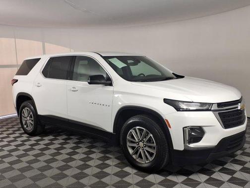 Summit White 2023 Chevrolet Traverse LS