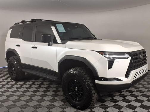 White Pearl 2025 Lexus GX 550 Overtrail