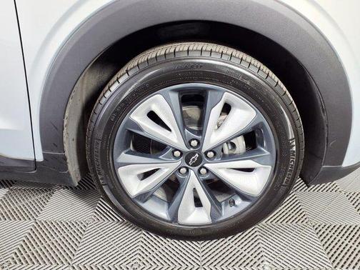 2023 Chevrolet Bolt EUV FWD LT