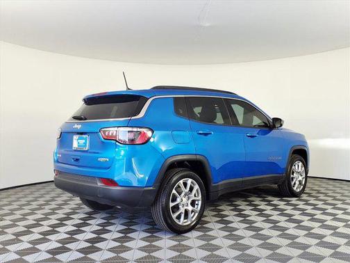 2024 Jeep Compass Latitude Lux