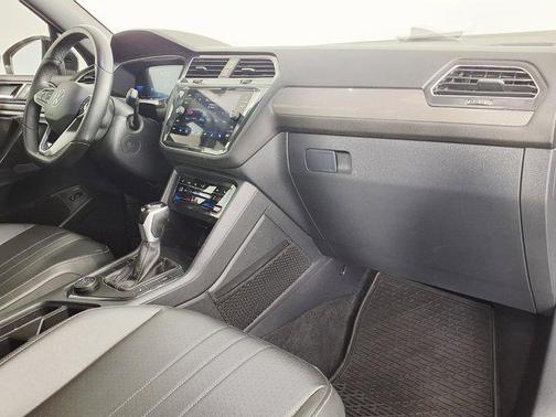2024 Volkswagen Tiguan 2.0T SE R-Line Black 4MOTION