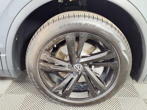 2024 Volkswagen Tiguan 2.0T SE R-Line Black 4MOTION