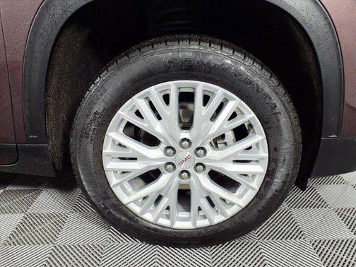 2024 GMC Acadia FWD Elevation