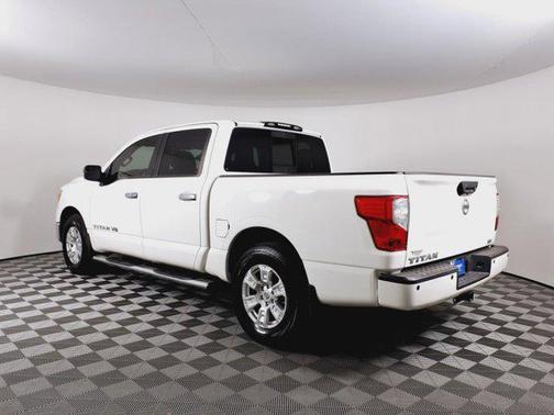 2018 Nissan Titan SV