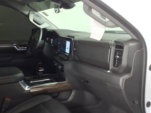 Summit White 2025 Chevrolet Silverado 1500 LT Trail Boss