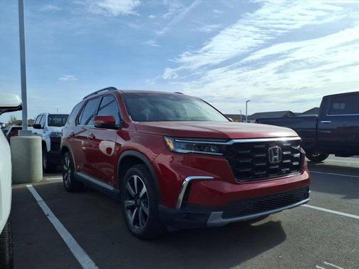 2025 Honda Pilot Touring 8-Passenger