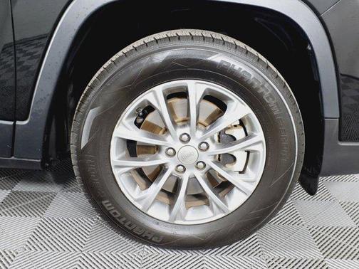 2021 Jeep Cherokee Latitude Plus